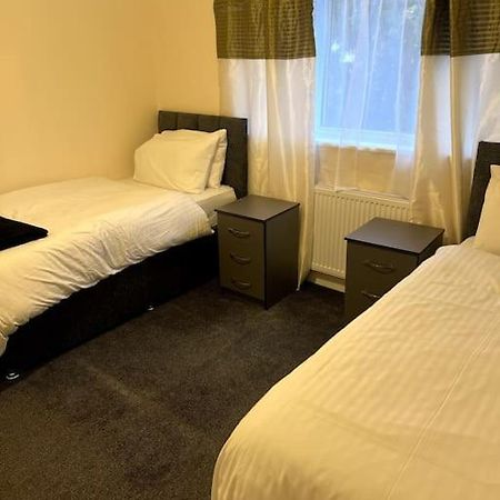 Spacious City Centre Home Near Hospital & M5 Worcester Dış mekan fotoğraf