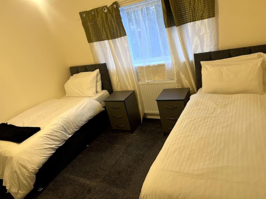Spacious City Centre Home Near Hospital & M5 Worcester Dış mekan fotoğraf
